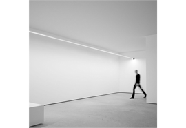 Spannleuchte FLASH 6 RemoteKit LED 15W 30K schwarz  24 V DC - 60 W LED - 5448 lm. L=6400mm